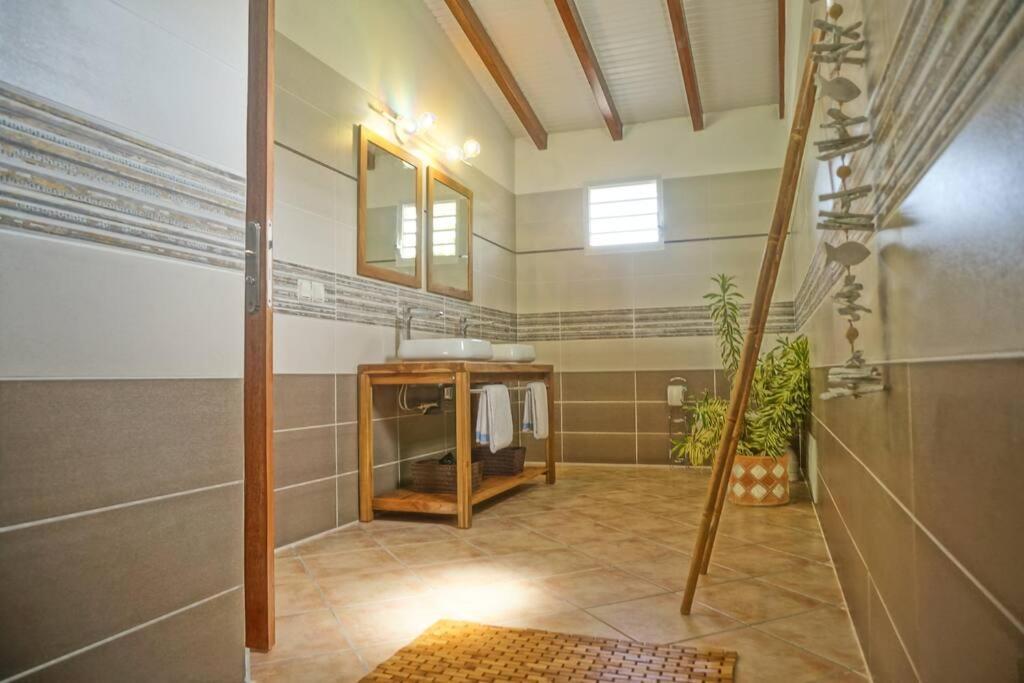 Ti Coin Relax Bungalow Vue Mer Piscine Privee Saint-Francois  Luaran gambar